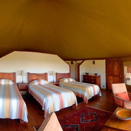 Отель Elewana Tortilis Camp Амбосели Экстерьер фото